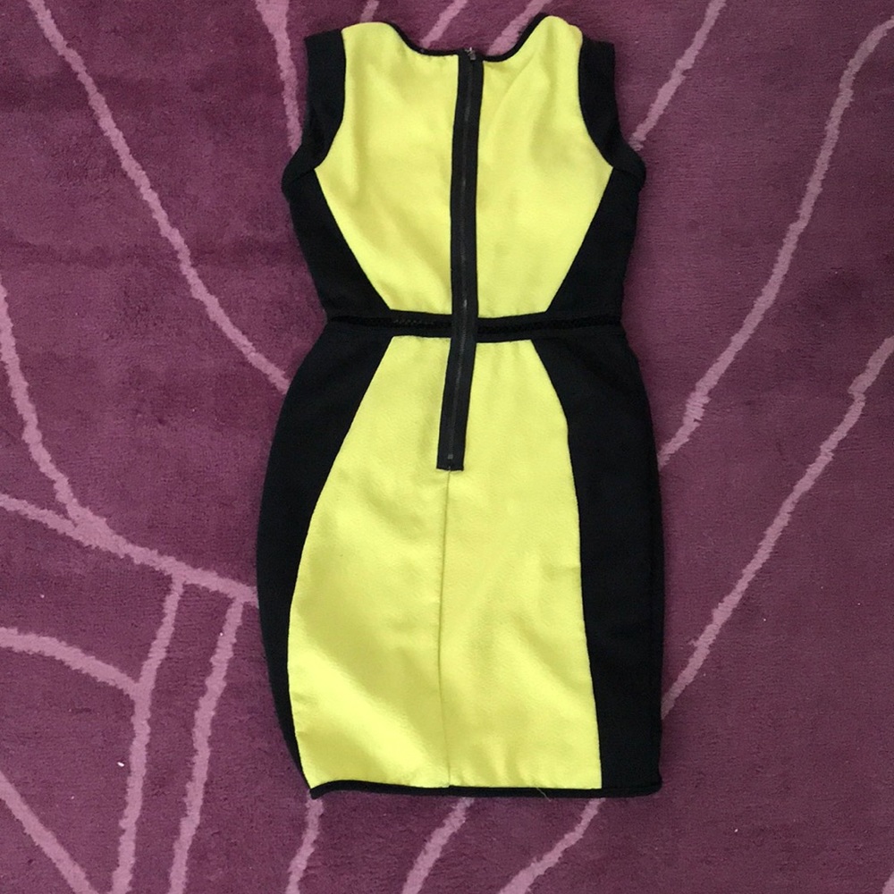Multi-Color Body Con Mustard Seed Dress - Size M - Picture 3 of 8
